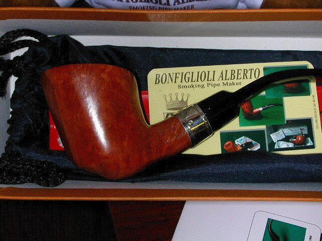 This is the pipe doneted by me at Old pueblo Pipe show last 21 june...
