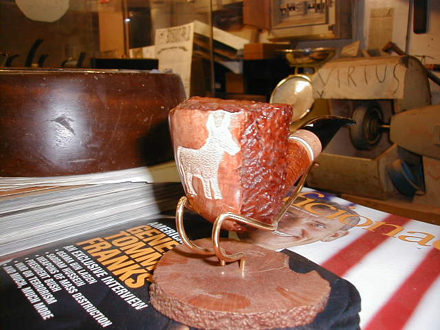 First pipe made by me this new year is the symbol of my pipes THE MULE...