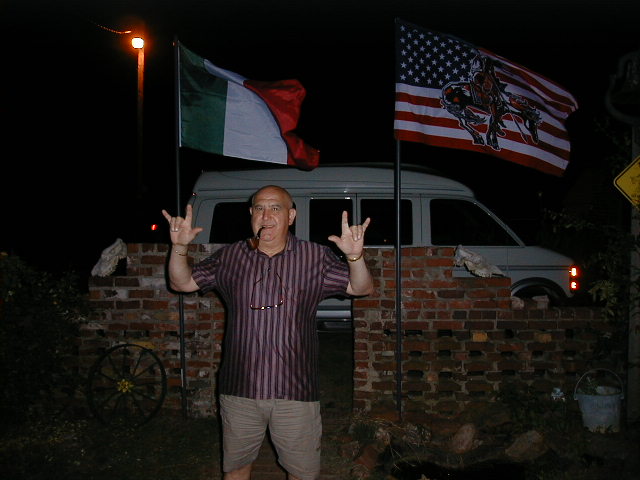 The first stop in USA was at the donkeys farm of my friends John and Cheryl Self in Oklahoma(Boynton)...