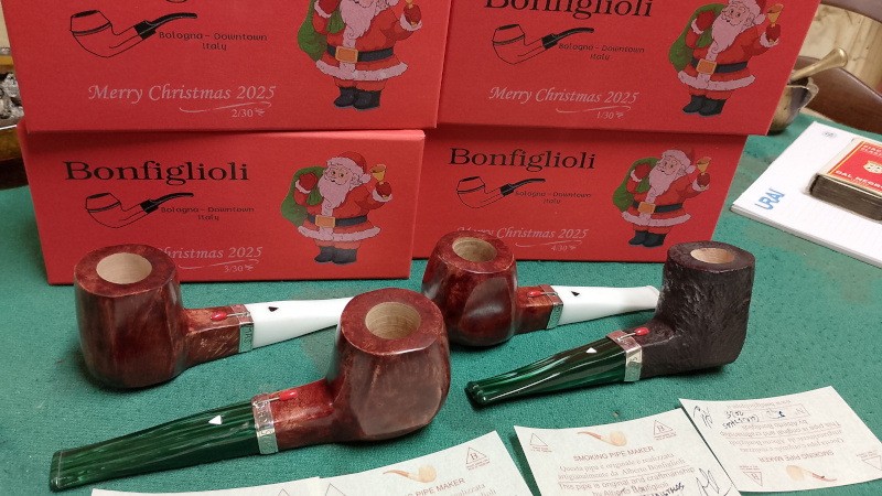 christmas pipe 2025